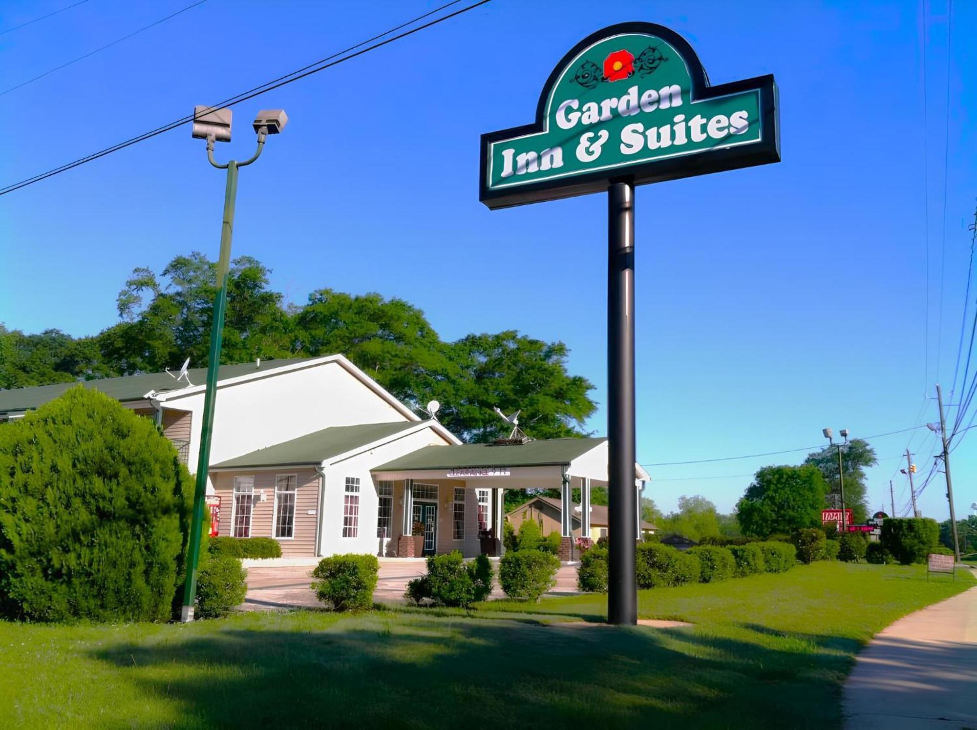 Garden Inn And Suites Near Callaway Gardens Pine Mountain Exterior foto